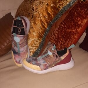 🌺INKKAS WOMEN'S COLORFUL Sneakers